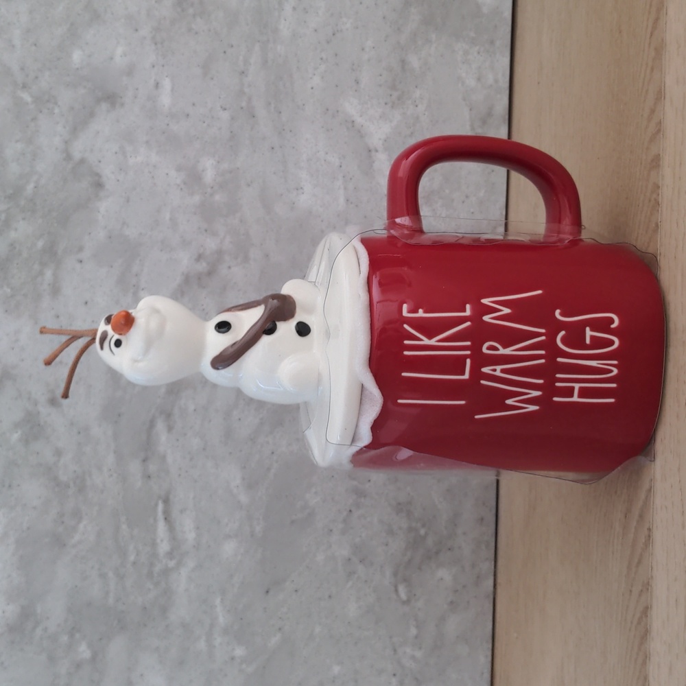 NWOT Rae Dunn x Disney Frozen Mug